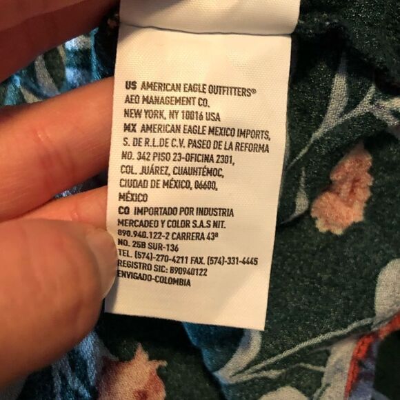NWT! American eagle long sleeve floral top. Size large - Picture 5 of 9